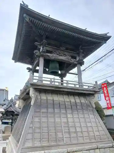 成就院の{uncategorized: "未分類", other: "その他", undefined: "問題あり", building: "その他建物", grave: "お墓", sacred_gate: "鳥居", guardian: "狛犬", statue: "像", buddha: "仏像", history: "歴史", nature: "自然", garden: "庭園", animal: "動物", pagoda: "塔", temizu: "手水舎", mountain_gate: "山門・神門", sanctuary: "本殿・本堂", subordinate: "末社・摂社", art: "芸術", scenery: "景色", jizo: "地蔵", ema: "絵馬", goshuin: "御朱印", omikuji: "おみくじ", items: "授与品その他", amulet: "お守り", goshuincho: "御朱印帳", eats: "食事", festival: "お祭り", votive_dance: "神楽", shichigosan: "七五三参", wedding: "結婚式", experience: "体験その他", initially: "初詣", around: "周辺", anti_infection: "感染症対策"}