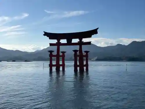 厳島神社(広島県)