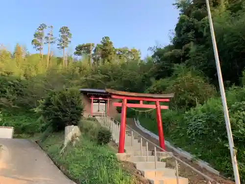 神社（名称不明）の鳥居