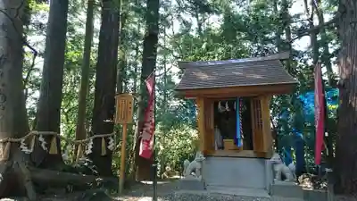 宇那禰神社の末社・摂社