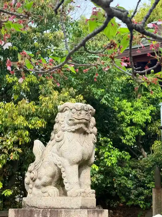熊野神社の{uncategorized: "未分類", other: "その他", undefined: "問題あり", building: "その他建物", grave: "お墓", sacred_gate: "鳥居", guardian: "狛犬", statue: "像", buddha: "仏像", history: "歴史", nature: "自然", garden: "庭園", animal: "動物", pagoda: "塔", temizu: "手水舎", mountain_gate: "山門・神門", sanctuary: "本殿・本堂", subordinate: "末社・摂社", art: "芸術", scenery: "景色", jizo: "地蔵", ema: "絵馬", goshuin: "御朱印", omikuji: "おみくじ", items: "授与品その他", amulet: "お守り", goshuincho: "御朱印帳", eats: "食事", festival: "お祭り", votive_dance: "神楽", shichigosan: "七五三参", wedding: "結婚式", experience: "体験その他", initially: "初詣", around: "周辺", anti_infection: "感染症対策"}