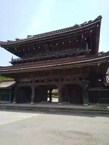 井波別院瑞泉寺の山門・神門