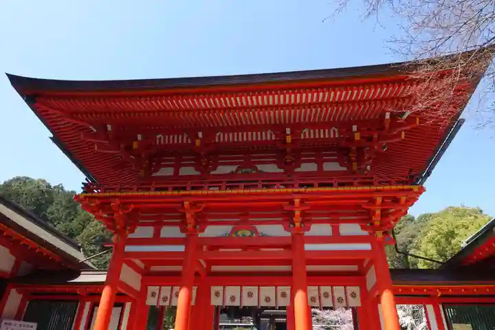 近江神宮の山門・神門
