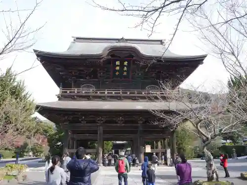 建長寺の山門