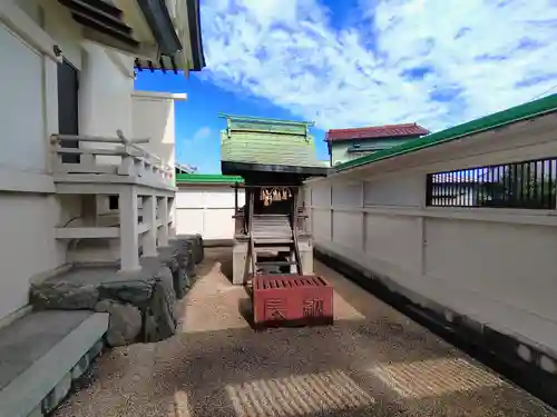 坂庭神社（多気東町）の末社・摂社