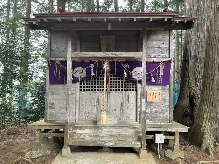 坪沼八幡神社の末社・摂社