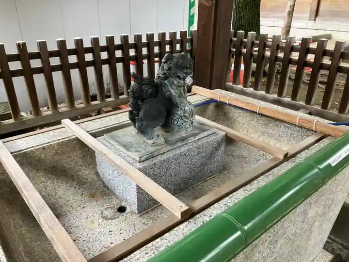荻窪八幡神社の手水舎