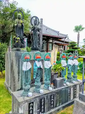 薬師寺（北外山）の地蔵