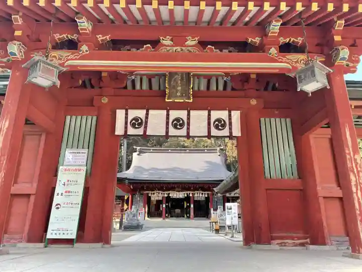 志波彦神社・鹽竈神社の山門・神門