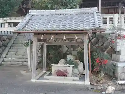 檜尾神社の手水舎