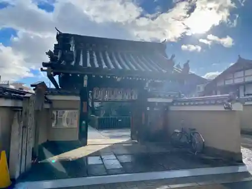 地蔵院（椿寺）の山門・神門
