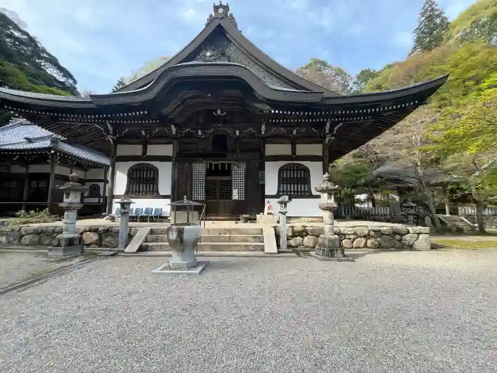 新大佛寺の{uncategorized: "未分類", other: "その他", undefined: "問題あり", building: "その他建物", grave: "お墓", sacred_gate: "鳥居", guardian: "狛犬", statue: "像", buddha: "仏像", history: "歴史", nature: "自然", garden: "庭園", animal: "動物", pagoda: "塔", temizu: "手水舎", mountain_gate: "山門・神門", sanctuary: "本殿・本堂", subordinate: "末社・摂社", art: "芸術", scenery: "景色", jizo: "地蔵", ema: "絵馬", goshuin: "御朱印", omikuji: "おみくじ", items: "授与品その他", amulet: "お守り", goshuincho: "御朱印帳", eats: "食事", festival: "お祭り", votive_dance: "神楽", shichigosan: "七五三参", wedding: "結婚式", experience: "体験その他", initially: "初詣", around: "周辺", anti_infection: "感染症対策"}