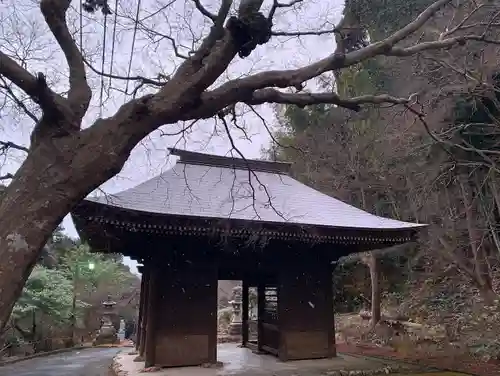 普門寺(切り絵御朱印発祥の寺)の山門・神門