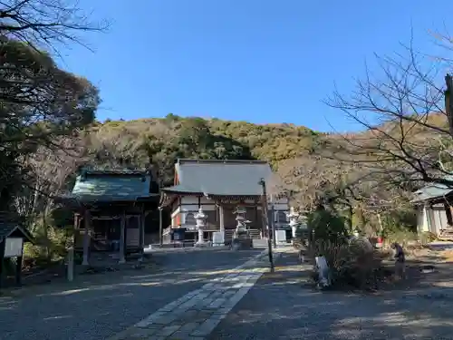 東城寺の本殿・本堂