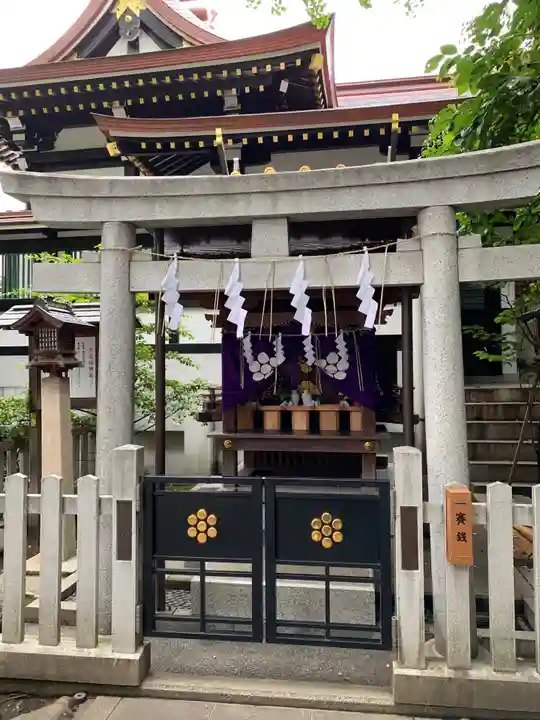 鳥越神社の末社・摂社