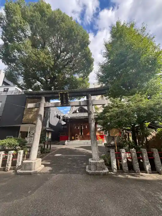 江島杉山神社の{uncategorized: "未分類", other: "その他", undefined: "問題あり", building: "その他建物", grave: "お墓", sacred_gate: "鳥居", guardian: "狛犬", statue: "像", buddha: "仏像", history: "歴史", nature: "自然", garden: "庭園", animal: "動物", pagoda: "塔", temizu: "手水舎", mountain_gate: "山門・神門", sanctuary: "本殿・本堂", subordinate: "末社・摂社", art: "芸術", scenery: "景色", jizo: "地蔵", ema: "絵馬", goshuin: "御朱印", omikuji: "おみくじ", items: "授与品その他", amulet: "お守り", goshuincho: "御朱印帳", eats: "食事", festival: "お祭り", votive_dance: "神楽", shichigosan: "七五三参", wedding: "結婚式", experience: "体験その他", initially: "初詣", around: "周辺", anti_infection: "感染症対策"}