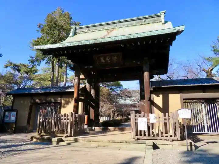 豪徳寺の山門・神門