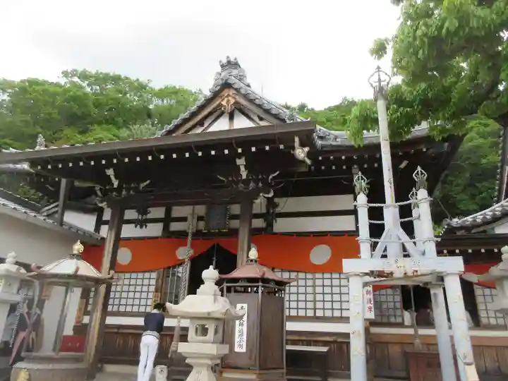 神咒寺の本殿・本堂