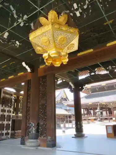 東本願寺（真宗本廟）の山門・神門