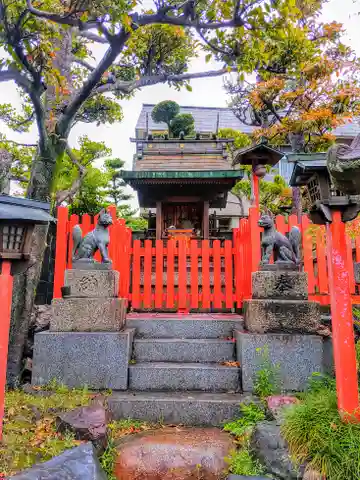 稲荷神社の本殿・本堂