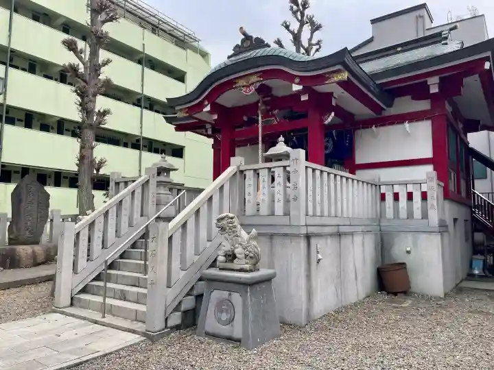 七倉稲荷神社の{uncategorized: "未分類", other: "その他", undefined: "問題あり", building: "その他建物", grave: "お墓", sacred_gate: "鳥居", guardian: "狛犬", statue: "像", buddha: "仏像", history: "歴史", nature: "自然", garden: "庭園", animal: "動物", pagoda: "塔", temizu: "手水舎", mountain_gate: "山門・神門", sanctuary: "本殿・本堂", subordinate: "末社・摂社", art: "芸術", scenery: "景色", jizo: "地蔵", ema: "絵馬", goshuin: "御朱印", omikuji: "おみくじ", items: "授与品その他", amulet: "お守り", goshuincho: "御朱印帳", eats: "食事", festival: "お祭り", votive_dance: "神楽", shichigosan: "七五三参", wedding: "結婚式", experience: "体験その他", initially: "初詣", around: "周辺", anti_infection: "感染症対策"}