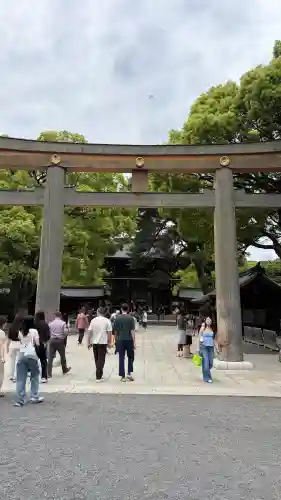 明治神宮の{uncategorized: "未分類", other: "その他", undefined: "問題あり", building: "その他建物", grave: "お墓", sacred_gate: "鳥居", guardian: "狛犬", statue: "像", buddha: "仏像", history: "歴史", nature: "自然", garden: "庭園", animal: "動物", pagoda: "塔", temizu: "手水舎", mountain_gate: "山門・神門", sanctuary: "本殿・本堂", subordinate: "末社・摂社", art: "芸術", scenery: "景色", jizo: "地蔵", ema: "絵馬", goshuin: "御朱印", omikuji: "おみくじ", items: "授与品その他", amulet: "お守り", goshuincho: "御朱印帳", eats: "食事", festival: "お祭り", votive_dance: "神楽", shichigosan: "七五三参", wedding: "結婚式", experience: "体験その他", initially: "初詣", around: "周辺", anti_infection: "感染症対策"}