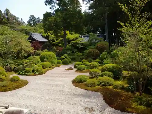 龍潭寺の庭園