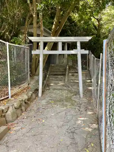 末廣大明神の鳥居