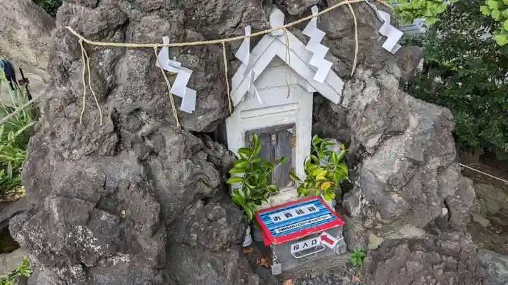 鳩森八幡神社の末社・摂社