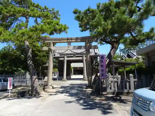 御厨神社の鳥居