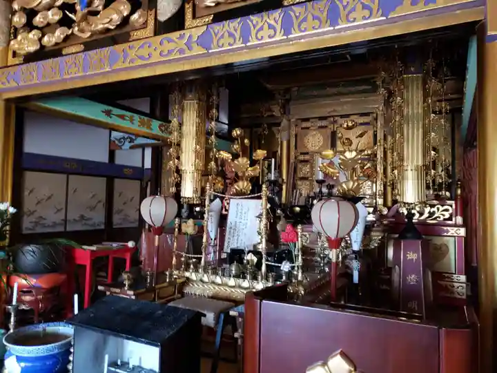 淨漸寺の本殿・本堂