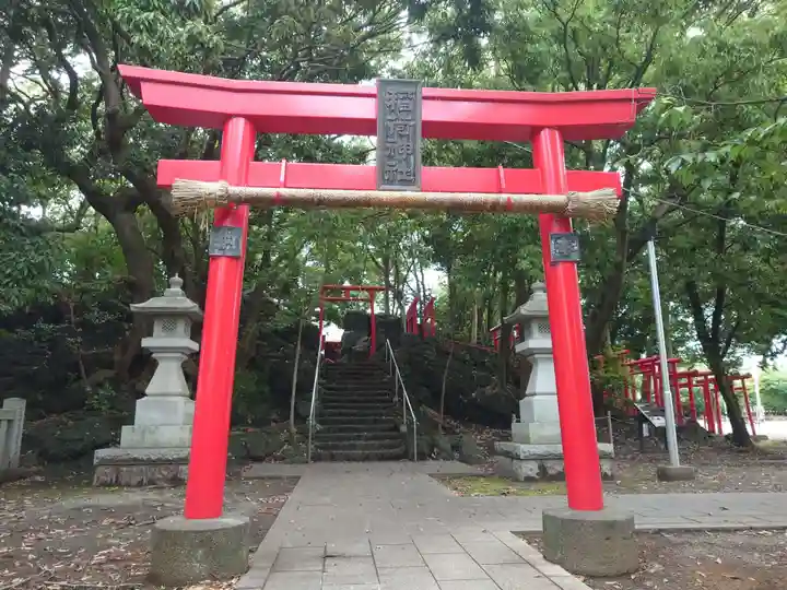 稲荷神社の鳥居