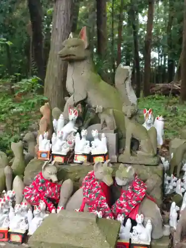 箭弓稲荷神社の{uncategorized: "未分類", other: "その他", undefined: "問題あり", building: "その他建物", grave: "お墓", sacred_gate: "鳥居", guardian: "狛犬", statue: "像", buddha: "仏像", history: "歴史", nature: "自然", garden: "庭園", animal: "動物", pagoda: "塔", temizu: "手水舎", mountain_gate: "山門・神門", sanctuary: "本殿・本堂", subordinate: "末社・摂社", art: "芸術", scenery: "景色", jizo: "地蔵", ema: "絵馬", goshuin: "御朱印", omikuji: "おみくじ", items: "授与品その他", amulet: "お守り", goshuincho: "御朱印帳", eats: "食事", festival: "お祭り", votive_dance: "神楽", shichigosan: "七五三参", wedding: "結婚式", experience: "体験その他", initially: "初詣", around: "周辺", anti_infection: "感染症対策"}