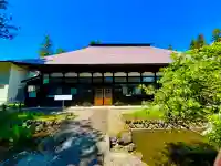 林泉寺の{uncategorized: "未分類", other: "その他", undefined: "問題あり", building: "その他建物", grave: "お墓", sacred_gate: "鳥居", guardian: "狛犬", statue: "像", buddha: "仏像", history: "歴史", nature: "自然", garden: "庭園", animal: "動物", pagoda: "塔", temizu: "手水舎", mountain_gate: "山門・神門", sanctuary: "本殿・本堂", subordinate: "末社・摂社", art: "芸術", scenery: "景色", jizo: "地蔵", ema: "絵馬", goshuin: "御朱印", omikuji: "おみくじ", items: "授与品その他", amulet: "お守り", goshuincho: "御朱印帳", eats: "食事", festival: "お祭り", votive_dance: "神楽", shichigosan: "七五三参", wedding: "結婚式", experience: "体験その他", initially: "初詣", around: "周辺", anti_infection: "感染症対策"}