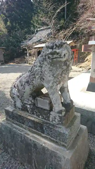 大島神社の狛犬