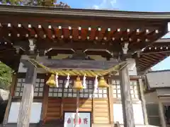 上根神社の本殿