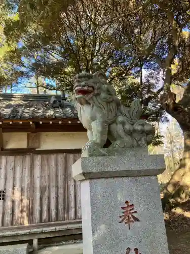 住吉四所神社の{uncategorized: "未分類", other: "その他", undefined: "問題あり", building: "その他建物", grave: "お墓", sacred_gate: "鳥居", guardian: "狛犬", statue: "像", buddha: "仏像", history: "歴史", nature: "自然", garden: "庭園", animal: "動物", pagoda: "塔", temizu: "手水舎", mountain_gate: "山門・神門", sanctuary: "本殿・本堂", subordinate: "末社・摂社", art: "芸術", scenery: "景色", jizo: "地蔵", ema: "絵馬", goshuin: "御朱印", omikuji: "おみくじ", items: "授与品その他", amulet: "お守り", goshuincho: "御朱印帳", eats: "食事", festival: "お祭り", votive_dance: "神楽", shichigosan: "七五三参", wedding: "結婚式", experience: "体験その他", initially: "初詣", around: "周辺", anti_infection: "感染症対策"}