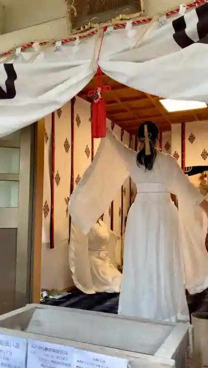 瀧澤神社の{uncategorized: "未分類", other: "その他", undefined: "問題あり", building: "その他建物", grave: "お墓", sacred_gate: "鳥居", guardian: "狛犬", statue: "像", buddha: "仏像", history: "歴史", nature: "自然", garden: "庭園", animal: "動物", pagoda: "塔", temizu: "手水舎", mountain_gate: "山門・神門", sanctuary: "本殿・本堂", subordinate: "末社・摂社", art: "芸術", scenery: "景色", jizo: "地蔵", ema: "絵馬", goshuin: "御朱印", omikuji: "おみくじ", items: "授与品その他", amulet: "お守り", goshuincho: "御朱印帳", eats: "食事", festival: "お祭り", votive_dance: "神楽", shichigosan: "七五三参", wedding: "結婚式", experience: "体験その他", initially: "初詣", around: "周辺", anti_infection: "感染症対策"}