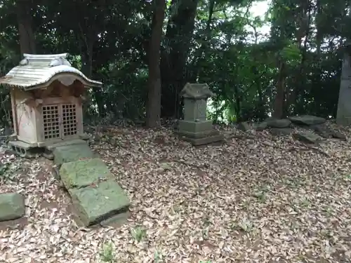 楯縫神社の末社