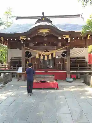 草加神社の本殿・本堂
