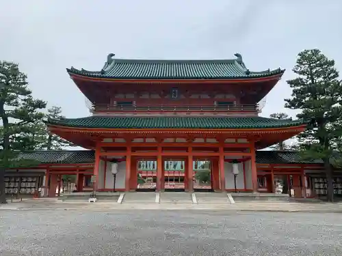 平安神宮の山門・神門