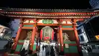 浅草寺の山門・神門