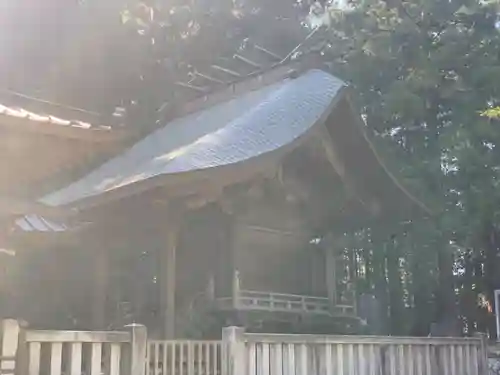 稲田神社の本殿