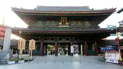 川崎大師（平間寺）の山門・神門