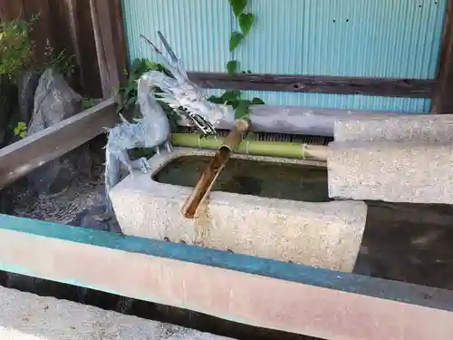 小川原神社の手水舎