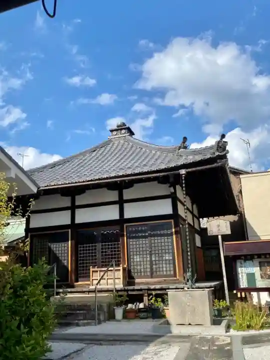 極楽寺の本殿・本堂