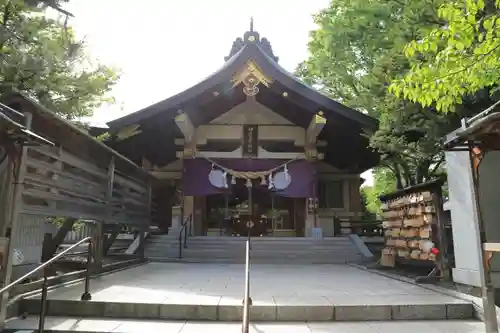 彌彦神社　(伊夜日子神社)の本殿・本堂