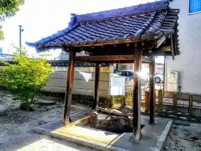 天白社の手水舎