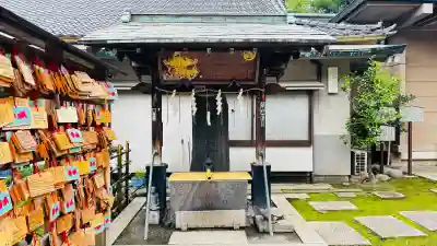 品川神社の手水舎