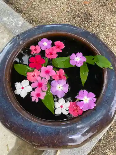 神館神社の手水舎